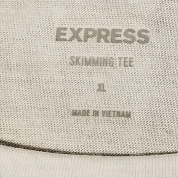 Express White Short Sleeve Skimming Pearl Neckline Detail T- Shirt Top - Picture 6 of 9